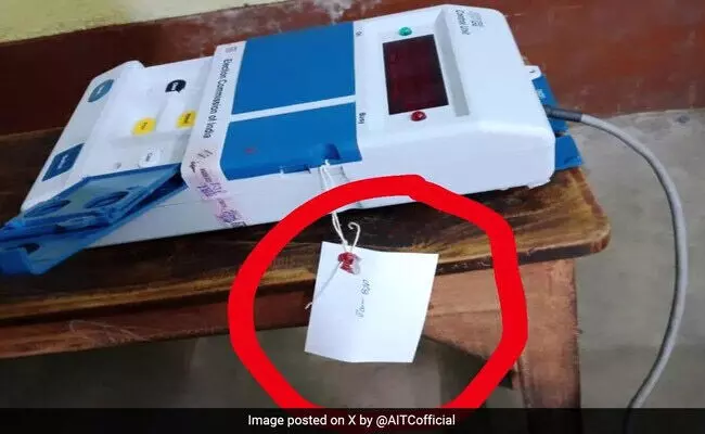 ಬಿಜೆಪಿ ಟ್ಯಾಗ್ಗಳಿದ್ದ ಇವಿಎಂಗಳ ಬಳಕೆ: ಟಿಎಂಸಿ ಗಂಭೀರ ಆರೋಪ ಬಿಜೆಪಿ ಟ್ಯಾಗ್ಗಳಿದ್ದ ಇವಿಎಂಗಳ ಬಳಕೆ: ಟಿಎಂಸಿ ಗಂಭೀರ ಆರೋಪ