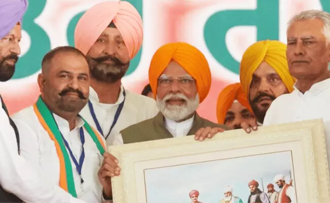 ಪಂಜಾಬಿನಲ್ಲಿ ಪ್ರಧಾನಿ ಮೋದಿ ಮತಯಾಚನೆ ವೇಳೆ ದಾಳಿ, ಗೃಹಬಂಧನ ಮತ್ತು ಬಂಧನಗಳಿಗೆ ಗುರಿಯಾದ ರೈತರು: ವರದಿ