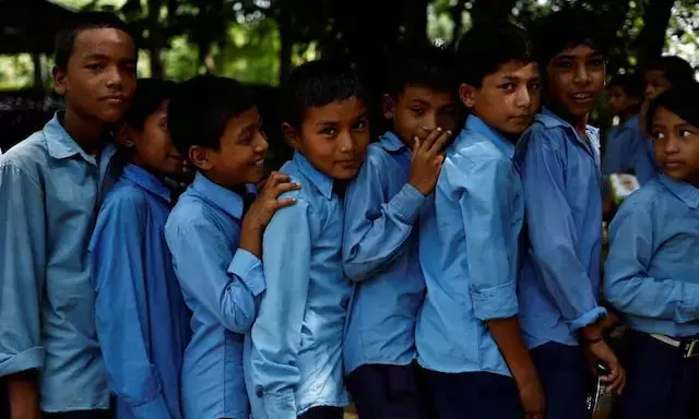 ವಿದ್ಯಾ ವಿಕಾಸ ಯೋಜನೆಯಡಿ ಕಳಪೆ ಸಮವಸ್ತ್ರ ಪೂರೈಕೆ