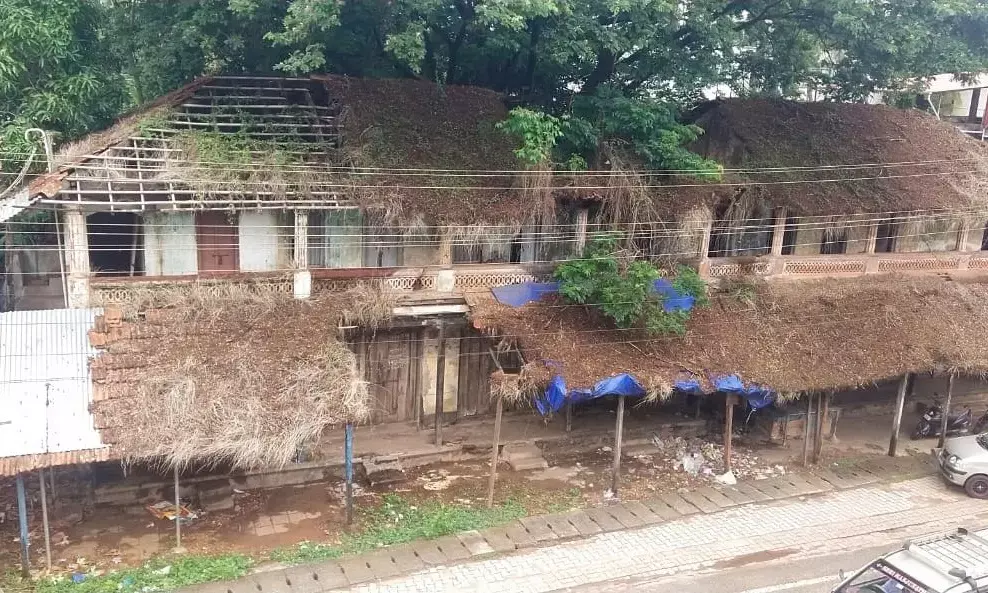 ಕುಂದಾಪುರ: ಅಪಾಯಕಾರಿ ಕಟ್ಟಡದ ಬಗ್ಗೆ ಕ್ರಮಕ್ಕೆ ಆಗ್ರಹಿಸಿ ಡಿಸಿಗೆ ಮನವಿ