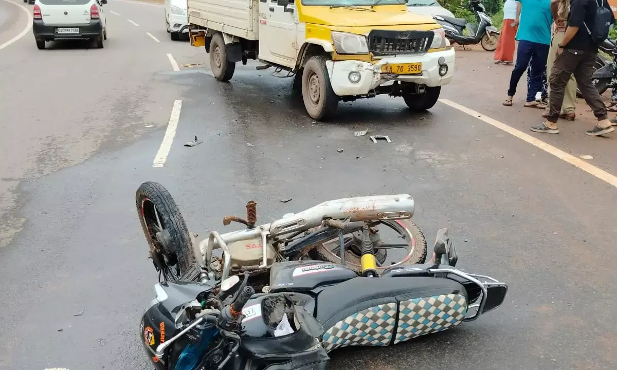 ವಗ್ಗ: ಸರಣಿ ಅಪಘಾತ; ಬೈಕ್ ಸವಾರರಿಬ್ಬರಿಗೆ ಗಾಯ