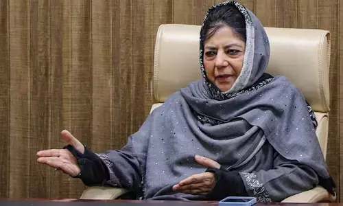 6ನೇ ಹಂತದ ಮತದಾನ| ಪಕ್ಷದ ಕಾರ್ಯಕರ್ತರು, ಪೋಲಿಂಗ್‌ ಏಜೆಂಟ್‌ಗಳನ್ನು ವಶಕ್ಕೆ ಪಡೆಯುತ್ತಿರುವ ಪೊಲೀಸರು: ಮೆಹಬೂಬಾ ಮುಫ್ತಿ ಆರೋಪ