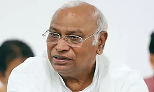 ಚೀನಾ ನಮ್ಮ ಭೂಮಿಯನ್ನು ಅತಿಕ್ರಮಿಸುತ್ತಿದ್ದರೂ ಪ್ರಧಾನಿ ಮೋದಿ ಮೌನವಾಗಿದ್ದಾರೆ : ಖರ್ಗೆ