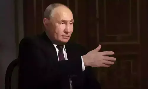 ಅಧ್ಯಕ್ಷಾವಧಿ ಮುಗಿದಿರುವ ಝೆಲೆನ್‍ಸ್ಕಿ ಕಾನೂನುಬದ್ಧತೆ ಹೊಂದಿಲ್ಲ : ಪುಟಿನ್