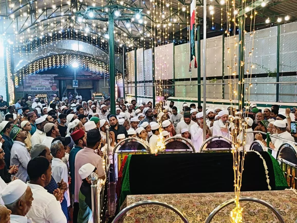 ಬಂದರ್ನ ಜಲಾಲ್ ಮಸ್ತಾನ್ ಅಲ್ ಬುಖಾರಿ (ಖ.ಸಿ)ರವರ ಆಂಡ್ ನೇರ್ಚೆ ಪ್ರಾರಂಭ ಬಂದರ್ನ ಜಲಾಲ್ ಮಸ್ತಾನ್ ಅಲ್ ಬುಖಾರಿ (ಖ.ಸಿ)ರವರ ಆಂಡ್ ನೇರ್ಚೆ ಪ್ರಾರಂಭ