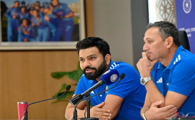 ಟ್ವೆಂಟಿ-20 ವಿಶ್ವಕಪ್: ಭಾರತ ಆಟಗಾರರ ಮೊದಲ ಬ್ಯಾಚ್ ಅಮೆರಿಕಕ್ಕೆ ನಿರ್ಗಮನ ಟ್ವೆಂಟಿ-20 ವಿಶ್ವಕಪ್: ಭಾರತ ಆಟಗಾರರ ಮೊದಲ ಬ್ಯಾಚ್ ಅಮೆರಿಕಕ್ಕೆ ನಿರ್ಗಮನ