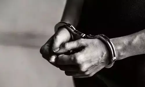 ಉತ್ತರ ಪ್ರದೇಶ | ಅತ್ಯಾಚಾರವೆಸಗಿ, ಬ್ಲ್ಯಾಕ್ ಮೇಲ್ ಮಾಡುತ್ತಿದ್ದ ವ್ಯಕ್ತಿಯನ್ನು ಹತ್ಯೆಗೈದ ಅಪ್ರಾಪ್ತನನ್ನು ಬಂಧಿಸಿದ ಪೊಲೀಸರು