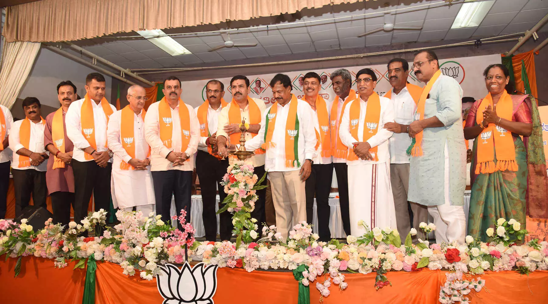 ಬಿಜೆಪಿ ವಿರುದ್ಧ ಸ್ಪರ್ಧೆಯಿಂದ ಪಕ್ಷದ ಗೆಲುವಿನ ಮೇಲೆ ಪರಿಣಾಮವಾಗದು: ವಿಜಯೇಂದ್ರ ಬಿಜೆಪಿ ವಿರುದ್ಧ ಸ್ಪರ್ಧೆಯಿಂದ ಪಕ್ಷದ ಗೆಲುವಿನ ಮೇಲೆ ಪರಿಣಾಮವಾಗದು: ವಿಜಯೇಂದ್ರ