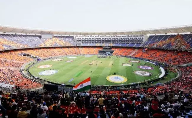 ಐಪಿಎಲ್ ಪಿಚ್ ಹಿಂದಿನ ತೆರಮರೆಯ ಹೀರೋಗಳಿಗೆ ತಲಾ ರೂ. 25 ಲಕ್ಷ ಘೋಷಿಸಿದ ಬಿಸಿಸಿಐ! ಐಪಿಎಲ್ ಪಿಚ್ ಹಿಂದಿನ ತೆರಮರೆಯ ಹೀರೋಗಳಿಗೆ ತಲಾ ರೂ. 25 ಲಕ್ಷ ಘೋಷಿಸಿದ ಬಿಸಿಸಿಐ!