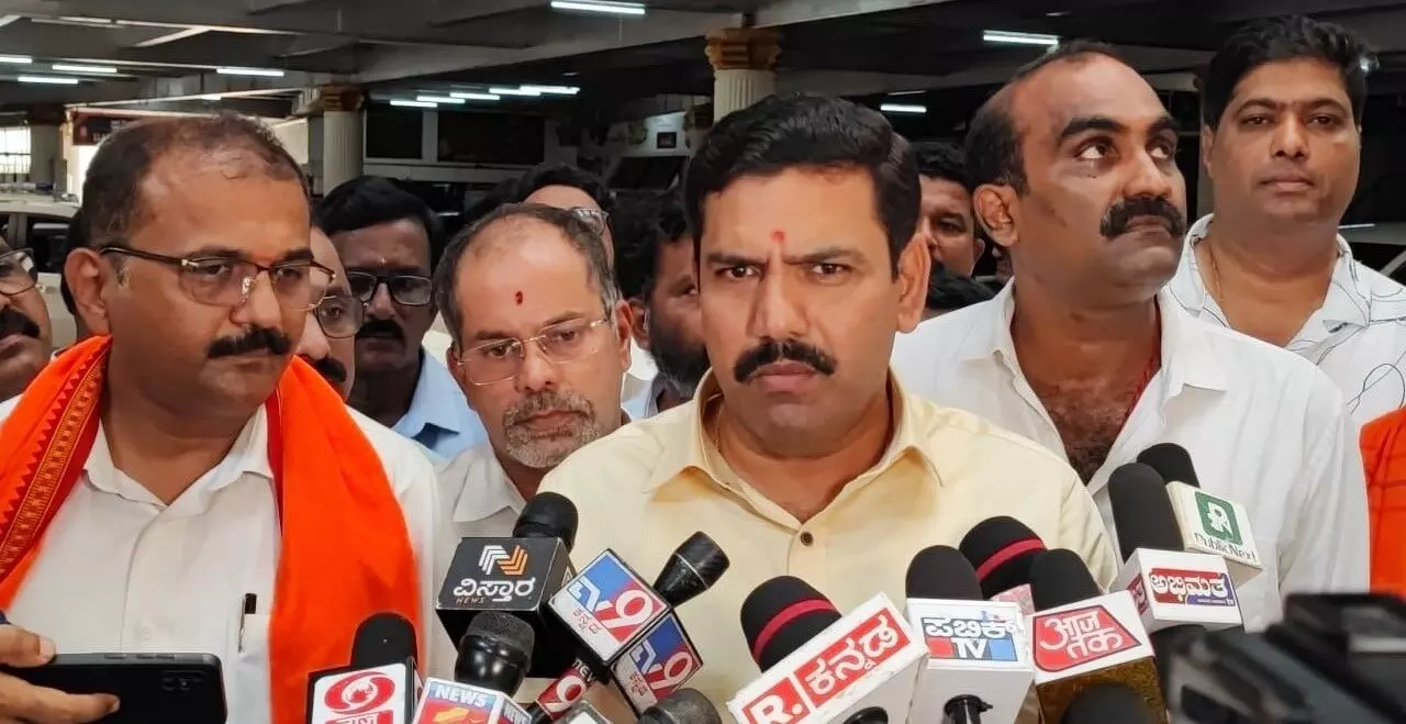 ರಘುಪತಿ ಭಟ್ ಗೆಲ್ಲುವ ಭ್ರಮೆಯಲ್ಲಿದ್ದಾರೆ: ಬಿಜೆಪಿ ರಾಜ್ಯಾಧ್ಯಕ್ಷ ಬಿ.ವೈ. ವಿಜಯೇಂದ್ರ ರಘುಪತಿ ಭಟ್ ಗೆಲ್ಲುವ ಭ್ರಮೆಯಲ್ಲಿದ್ದಾರೆ: ಬಿಜೆಪಿ ರಾಜ್ಯಾಧ್ಯಕ್ಷ ಬಿ.ವೈ. ವಿಜಯೇಂದ್ರ