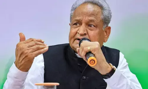 ಪಕ್ಷದಲ್ಲಿನ್ನೂ ದ್ರೋಹಿಗಳಿದ್ದಾರೆ : ಅಶೋಕ್ ಗೆಹ್ಲೋಟ್