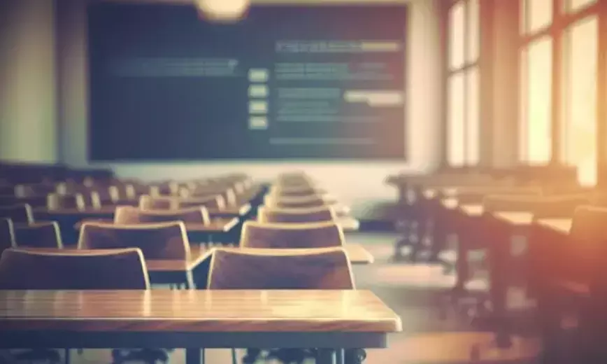 ಸಂಶೋಧನಾ ವರದಿಯಿಲ್ಲದೆ ಇಂಗ್ಲಿಷ್ ಶಾಲೆಗಳ ಪ್ರಾರಂಭಿಸುವ ಸರಕಾರದ ತೀರ್ಮಾನಕ್ಕೆ ಶಿಕ್ಷಣ ತಜ್ಞರು, ಸಾಹಿತಿಗಳ ಖಂಡನೆ