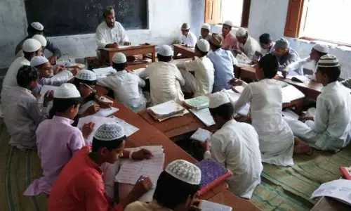 59 ಮಕ್ಕಳ ಕಳ್ಳಸಾಗಣಿಕೆ ಆರೋಪದ ಮೇಲೆ ಬಂಧಿತರಾಗಿದ್ದ 5 ಮದರಸಾ ಶಿಕ್ಷಕರ ವಿರುದ್ಧದ ಪ್ರಕರಣ ವಜಾ