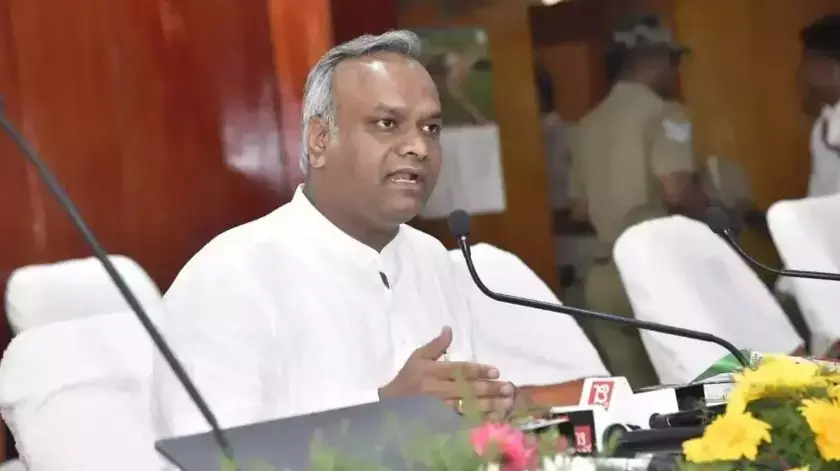 ಪ್ರಜ್ವಲ್ ರೇವಣ್ಣಗೆ ವಿಡಿಯೋ ಮಾಡಲು ಅಮಿತ್ ಶಾ ಹೇಳಿರಬೇಕು : ಪ್ರಿಯಾಂಕ್ ಖರ್ಗೆ