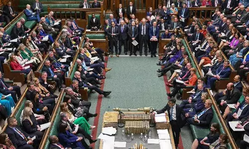 ಚುನಾವಣೆಗೆ ಪೂರ್ವಭಾವಿಯಾಗಿ ಬ್ರಿಟನ್ ಸಂಸತ್ತು ವಿಸರ್ಜನೆ