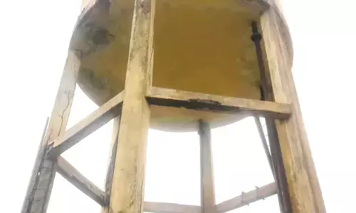 ಕುಸಿಯುವ ಹಂತದಲ್ಲಿ ನೀರಿನ ಟ್ಯಾಂಕ್; ಹೊಸ ಟ್ಯಾಂಕ್ ನಿರ್ಮಾಣಕ್ಕೆ ಆಗ್ರಹ