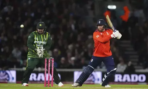 ನಾಲ್ಕನೇ ಟಿ20 | ಬಟ್ಲರ್, ಸಾಲ್ಟ್ ಸಾಹಸ ; ಪಾಕ್ ವಿರುದ್ಧ ಇಂಗ್ಲೆಂಡ್ ಗೆ ಜಯ