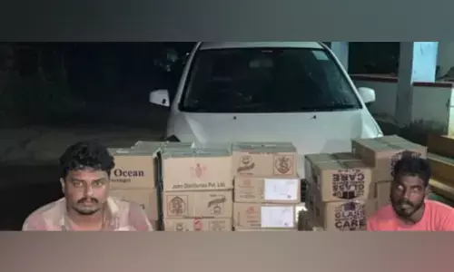 ಕಾಸರಗೋಡು: ಅಕ್ರಮ ಮದ್ಯ ಸಾಗಾಟ; ಇಬ್ಬರ ಬಂಧನ