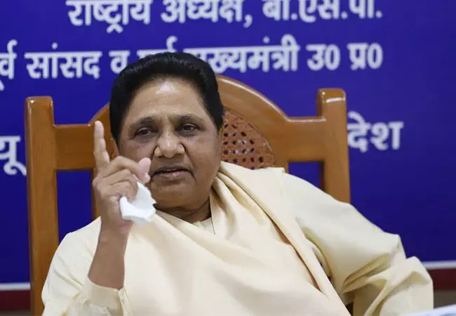 ಉತ್ತರ ಪ್ರದೇಶ: 16 ಕ್ಷೇತ್ರಗಳಲ್ಲಿ ಕಾಂಗ್ರೆಸ್ - ಎಸ್ಪಿ ಮೈತ್ರಿ ಅಭ್ಯರ್ಥಿಗಳಿಗೆ ಮುಳುವಾದ ಬಿಎಸ್ಪಿ ಸ್ಪರ್ಧೆ ಉತ್ತರ ಪ್ರದೇಶ: 16 ಕ್ಷೇತ್ರಗಳಲ್ಲಿ ಕಾಂಗ್ರೆಸ್ - ಎಸ್ಪಿ ಮೈತ್ರಿ ಅಭ್ಯರ್ಥಿಗಳಿಗೆ ಮುಳುವಾದ ಬಿಎಸ್ಪಿ ಸ್ಪರ್ಧೆ