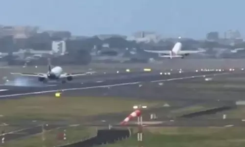 ತಪ್ಪಿದ ಭಾರೀ ಅನಾಹುತ: ಏರ್‌ ಇಂಡಿಯಾ ವಿಮಾನ ಟೇಕ್‌ ಆಫ್‌ ಆಗುವ ವೇಳೆಯೇ ರನ್‌ವೇಯಲ್ಲಿ ಇಳಿದ ಇಂಡಿಗೋ ವಿಮಾನ