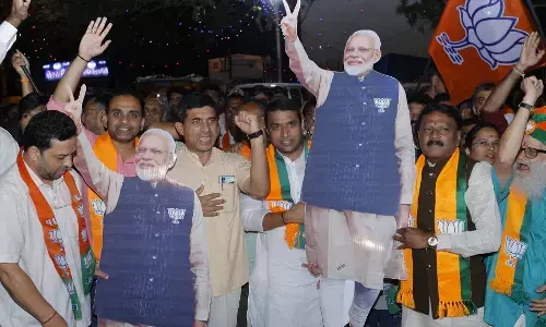 ಮೂರನೇ ಬಾರಿ ಪ್ರಧಾನಿಯಾಗಿ ನರೇಂದ್ರ ಮೋದಿ ಪ್ರಮಾಣ ವಚನ ಸ್ವೀಕಾರ: ಬಿಜೆಪಿ ರಾಜ್ಯ ಕಾರ್ಯಾಲಯದಲ್ಲಿ ಸಂಭ್ರಮಾಚರಣೆ