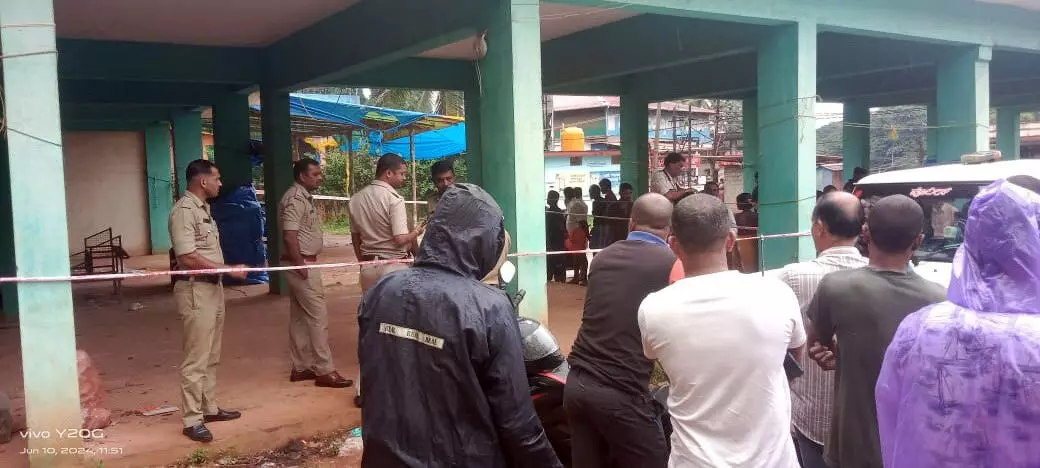 ಬೆಳ್ಳಾರೆ ಪೇಟೆಯಲ್ಲಿ ಮಹಿಳೆಯ ಮೃತದೇಹ ಪತ್ತೆ: ಕೊಲೆ ಶಂಕೆ