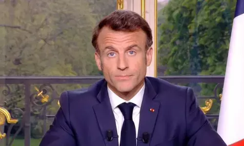 ಫ್ರಾನ್ಸ್ ಸಂಸತ್ ವಿಸರ್ಜಿಸಿದ ಮ್ಯಾಕ್ರೋನ್: ಜೂನ್ 30ಕ್ಕೆ ದಿಢೀರ್ ಚುನಾವಣೆ
