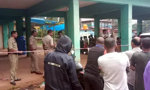 ಬೆಳ್ಳಾರೆ ಪೇಟೆಯಲ್ಲಿ ಮಹಿಳೆಯ ಮೃತದೇಹ ಪತ್ತೆ: ಕೊಲೆ ಶಂಕೆ