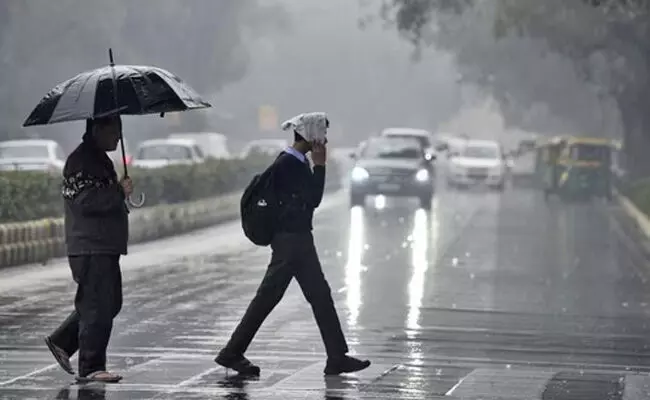 ಕರ್ನಾಟಕ, ಮಹಾರಾಷ್ಟ್ರದಲ್ಲಿ ಭಾರೀ ಮಳೆ ಮುಂದುವರಿಕೆ ಕರ್ನಾಟಕ, ಮಹಾರಾಷ್ಟ್ರದಲ್ಲಿ ಭಾರೀ ಮಳೆ ಮುಂದುವರಿಕೆ