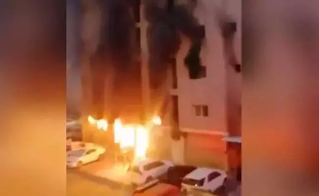 ಕುವೈತ್| ಭೀಕರ ಅಗ್ನಿ ದುರಂತದಲ್ಲಿ ಕಾಸರಗೋಡು ಮೂಲದ ಇಬ್ಬರು ಮೃತ್ಯು ಕುವೈತ್| ಭೀಕರ ಅಗ್ನಿ ದುರಂತದಲ್ಲಿ ಕಾಸರಗೋಡು ಮೂಲದ ಇಬ್ಬರು ಮೃತ್ಯು