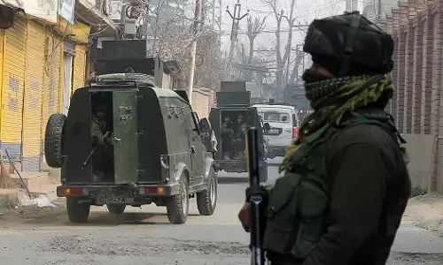 ಜಮ್ಮು ಕಾಶ್ಮೀರದಲ್ಲಿ ಮತ್ತೆ ಉಗ್ರರ ದಾಳಿ: ಓರ್ವ ಸಿಆರ್‌ಪಿಎಫ್‌ ಜವಾನ ಹುತಾತ್ಮ, 6 ಮಂದಿಗೆ ಗಾಯ
