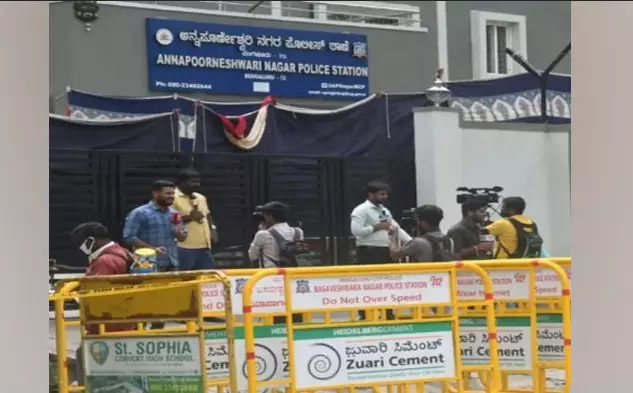 ನಟ ದರ್ಶನ್‌ ಬಂಧನ | ಪೊಲೀಸ್ ಠಾಣೆ ಸುತ್ತ ಶಾಮಿಯಾನದ ಪರದೆ, ನಿಷೇಧಾಜ್ಞೆಗೆ ಬಿಜೆಪಿ ಆಕ್ಷೇಪ