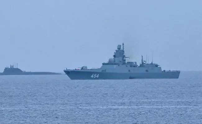 ಕ್ಯೂಬಾ ತೀರ ತಲುಪಿದ ರಶ್ಯದ ಪರಮಾಣು ಶಕ್ತ ಸಬ್ಮೆರಿನ್ ಕ್ಯೂಬಾ ತೀರ ತಲುಪಿದ ರಶ್ಯದ ಪರಮಾಣು ಶಕ್ತ ಸಬ್ಮೆರಿನ್