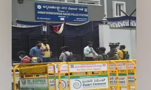 ನಟ ದರ್ಶನ್‌ ಬಂಧನ | ಪೊಲೀಸ್ ಠಾಣೆ ಸುತ್ತ ಶಾಮಿಯಾನದ ಪರದೆ, ನಿಷೇಧಾಜ್ಞೆಗೆ ಬಿಜೆಪಿ ಆಕ್ಷೇಪ