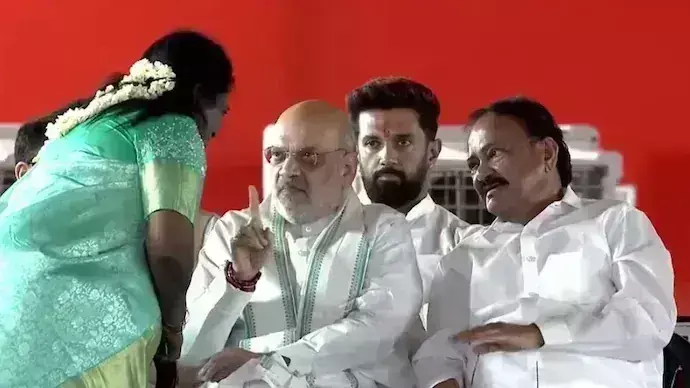 ತನ್ನ ಹಾಗೂ ಅಮಿತ್‌ ಶಾ ನಡುವಿನ ಮಾತುಕತೆಯನ್ನು ತಪ್ಪಾಗಿ ಅರ್ಥೈಸಲಾಗಿದೆ: ವೇದಿಕೆಯಲ್ಲೇ ಗದರಿದ ವಿಡಿಯೋ ಕುರಿತು ಬಿಜೆಪಿ ನಾಯಕಿ ತಮಿಳಿಸೈ ಸ್ಪಷ್ಟನೆ