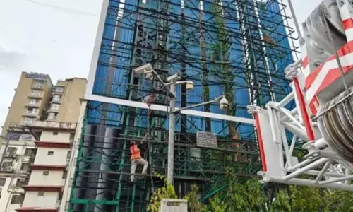 ಮುಂಬೈ | 62 ಹೋರ್ಡಿಂಗ್‌ಗಳ ಪೈಕಿ 60ಕ್ಕೆ ಸರಕಾರದ ಅನುಮತಿಯೇ ಇಲ್ಲ!