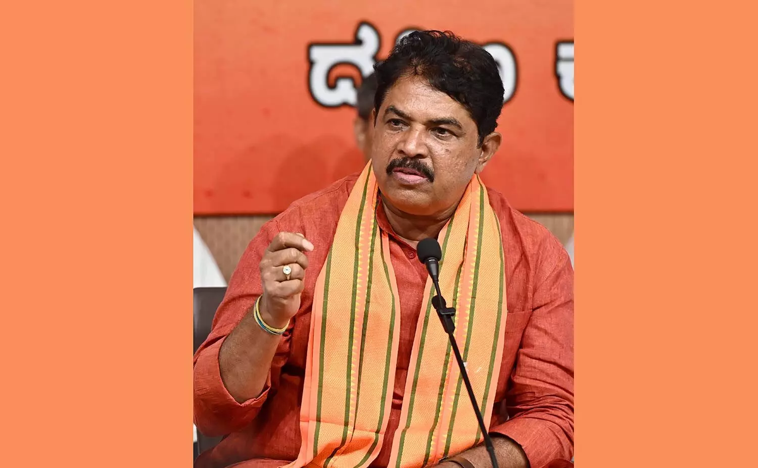 ಸಿದ್ದರಾಮಯ್ಯ ಅವರೇ, ಅಹಂಕಾರದ ಮಾತುಗಳಿಂದ ವಿಪಕ್ಷಗಳ ಬಾಯಿ ಮುಚ್ಚಿಸಬಹುದೆಂಬ ಭ್ರಮೆಯಿಂದ ಹೊರ ಬನ್ನಿ: ಆರ್.ಅಶೋಕ್