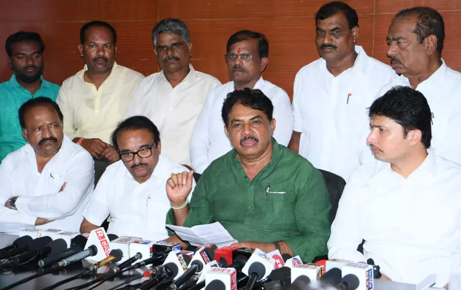 ನೀರು ಪೂರೈಕೆಗೂ ಯೋಗ್ಯತೆ ಇಲ್ಲದ ಸರಕಾರ : ಆರ್. ಅಶೋಕ್ ಟೀಕೆ ನೀರು ಪೂರೈಕೆಗೂ ಯೋಗ್ಯತೆ ಇಲ್ಲದ ಸರಕಾರ : ಆರ್. ಅಶೋಕ್ ಟೀಕೆ