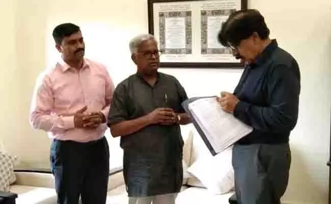 ಮಹಾರಾಷ್ಟ್ರ ಶಾಲೆಗಳಲ್ಲಿ ಕನ್ನಡ ಶಿಕ್ಷಕರ ನೇಮಕಕ್ಕೆ ಮನವಿ