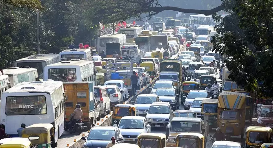 ಬೆಂಗಳೂರು | ಮೆಜೆಸ್ಟಿಕ್ ಸುತ್ತಮುತ್ತ ವಾಹನ ನಿಲುಗಡೆ ನಿಷೇಧ ಬೆಂಗಳೂರು | ಮೆಜೆಸ್ಟಿಕ್ ಸುತ್ತಮುತ್ತ ವಾಹನ ನಿಲುಗಡೆ ನಿಷೇಧ