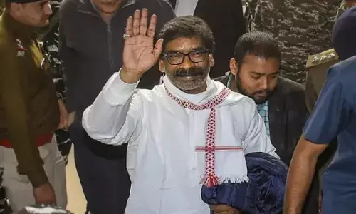 ಜಾರ್ಖಂಡ್ ಮಾಜಿ ಸಿಎಂ ಭೂಕಬಳಿಕೆ ಪ್ರಕರಣ: ರಾಂಚಿಯಲ್ಲಿ ಈಡಿ ದಾಳಿ, 1 ಕೋಟಿ ರೂ. ನಗದು, 100 ಸಜೀವ ಗುಂಡು ವಶ