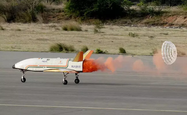 ಚಿತ್ರದುರ್ಗ | ಇಸ್ರೋದಿಂದ ಸ್ವದೇಶಿ ಗಗನ ನೌಕೆ ‘ಪುಷ್ಪಕ್’ ಯಶಸ್ವಿ ಪ್ರಯೋಗ