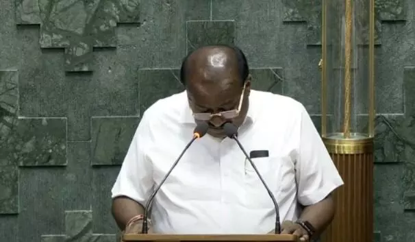 ಕನ್ನಡದಲ್ಲಿ ಪ್ರಮಾಣ ವಚನ ಸ್ವೀಕರಿಸಿ ಗಮನ ಸೆಳೆದ ಎಚ್‌.ಡಿ. ಕುಮಾರಸ್ವಾಮಿ