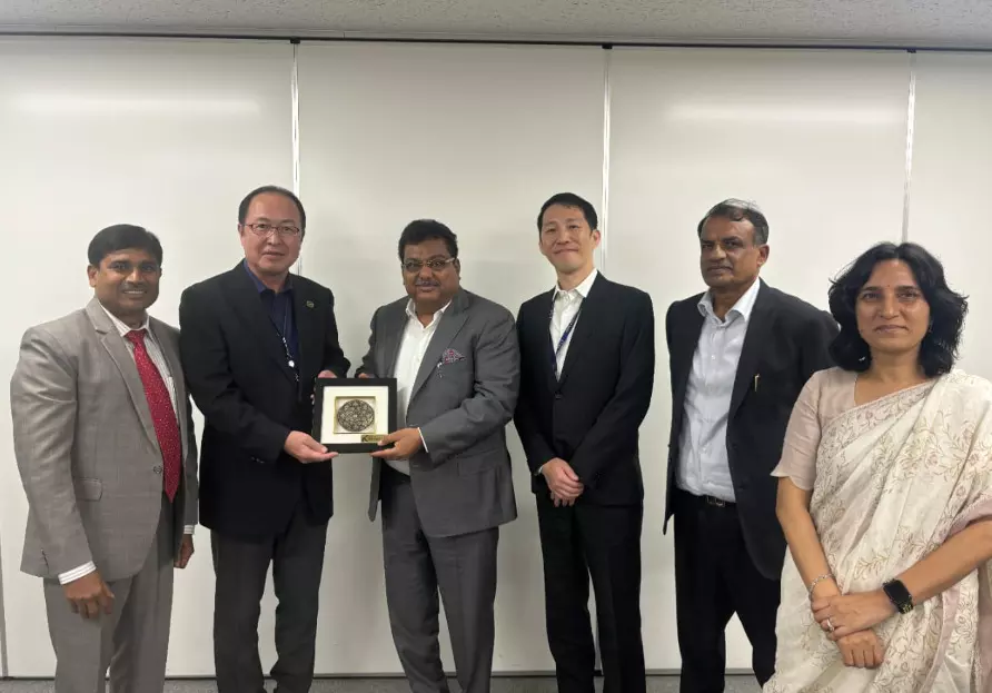 ಟೋಕಿಯೊದಲ್ಲಿ ಹಿಟಾಚಿ, ನಿಸಿನ್ ಫುಡ್ಸ್, ನಿಸಾನ್ ಮೋಟರ್ ಮುಖ್ಯಸ್ಥರನ್ನು ಭೇಟಿ ಮಾಡಿದ ಸಚಿವ ಎಂ.ಬಿ.ಪಾಟೀಲ್ ಟೋಕಿಯೊದಲ್ಲಿ ಹಿಟಾಚಿ, ನಿಸಿನ್ ಫುಡ್ಸ್, ನಿಸಾನ್ ಮೋಟರ್ ಮುಖ್ಯಸ್ಥರನ್ನು ಭೇಟಿ ಮಾಡಿದ ಸಚಿವ ಎಂ.ಬಿ.ಪಾಟೀಲ್