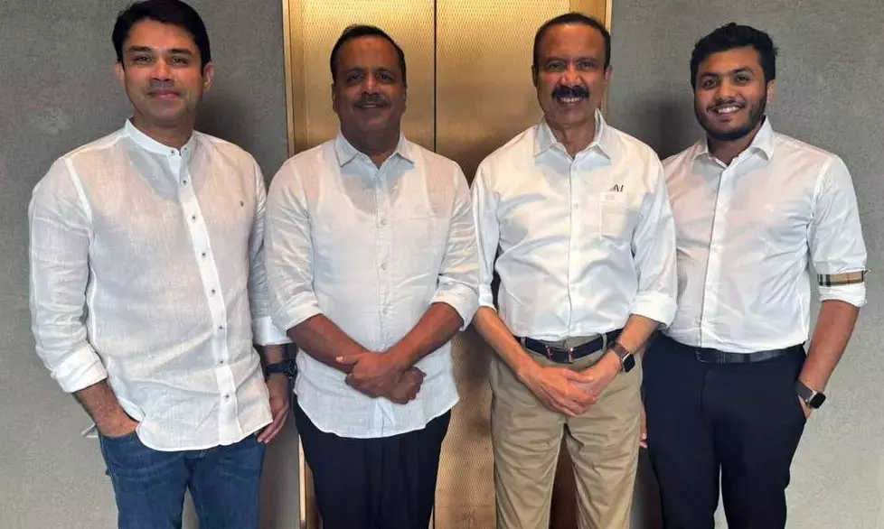 ದುಬೈ: ಡಾ. ಆಝಾದ್ ಮೂಪನ್ ರನ್ನು ಭೇಟಿಯಾದ ಸ್ಪೀಕರ್ ಯುಟಿ ಖಾದರ್