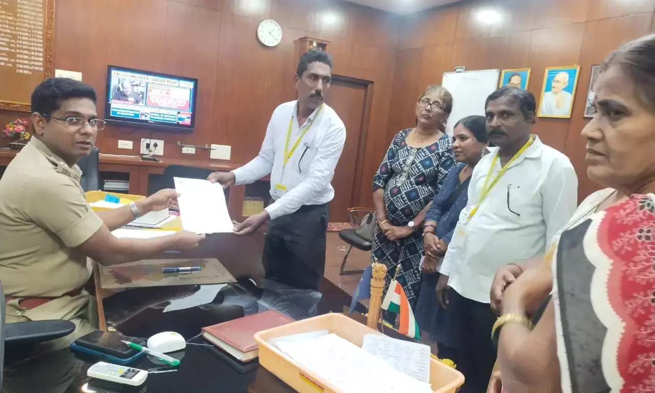 ಯೋಗೇಶ್ ಮೃತದೇಹ ಪತ್ತೆಗೆ ಪ್ರಯತ್ನ: ಜಿಲ್ಲಾ ಟೈಲರ್ಸ್‌ ಸಂಘದಿಂದ ಎಸ್ಪಿಗೆ ಮನವಿ