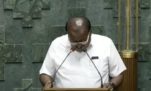 ಕನ್ನಡದಲ್ಲಿ ಪ್ರಮಾಣ ವಚನ ಸ್ವೀಕರಿಸಿ ಗಮನ ಸೆಳೆದ ಎಚ್‌.ಡಿ. ಕುಮಾರಸ್ವಾಮಿ