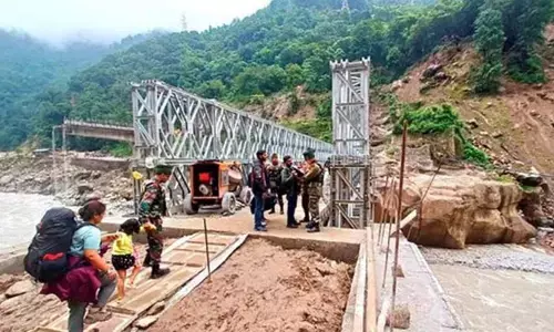 ನೆರೆಪೀಡಿತ ಉತ್ತರ ಸಿಕ್ಕಿಂನಲ್ಲಿ 48 ಗಂಟೆಗಳ ಅವಧಿಯಲ್ಲಿ ತೂಗು ಸೇತುವೆ ನಿರ್ಮಿಸಿದ ಭಾರತೀಯ ಸೇನಾಪಡೆ