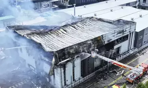 ದಕ್ಷಿಣ ಕೊರಿಯಾ ಬ್ಯಾಟರಿ ಕಾರ್ಖಾನೆಯಲ್ಲಿ ಅಗ್ನಿದುರಂತ | 20 ಮಂದಿ ಮೃತ್ಯು