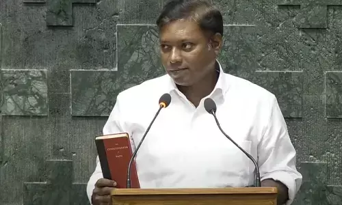 ಲೋಕಸಭಾ ಸದಸ್ಯರಾಗಿ ಪ್ರಮಾಣವಚನ ಸ್ವೀಕರಿಸಿದ ಮಾಜಿ ಐಎಎಸ್‌ ಅಧಿಕಾರಿ ಸಸಿಕಾಂತ್‌ ಸೆಂಥಿಲ್‌